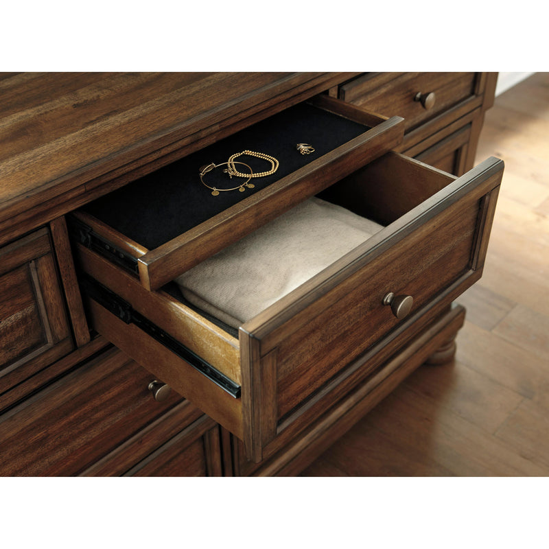 Signature Design by Ashley Flynnter 7-Drawer Dresser B719-31 IMAGE 4