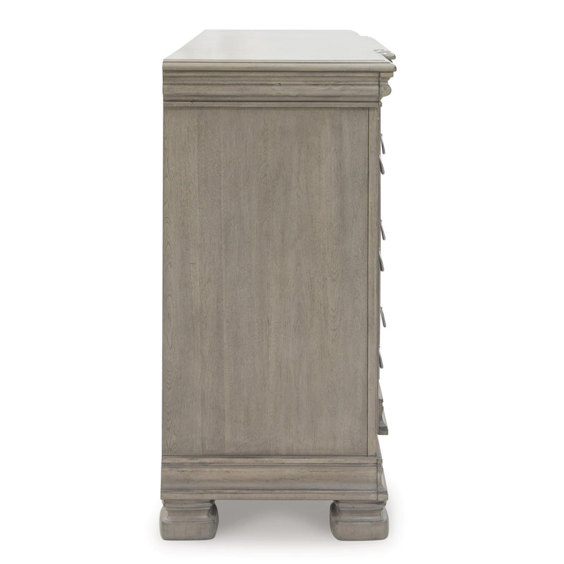 Signature Design by Ashley Lexorne 9-Drawer Dresser B924-31 IMAGE 4