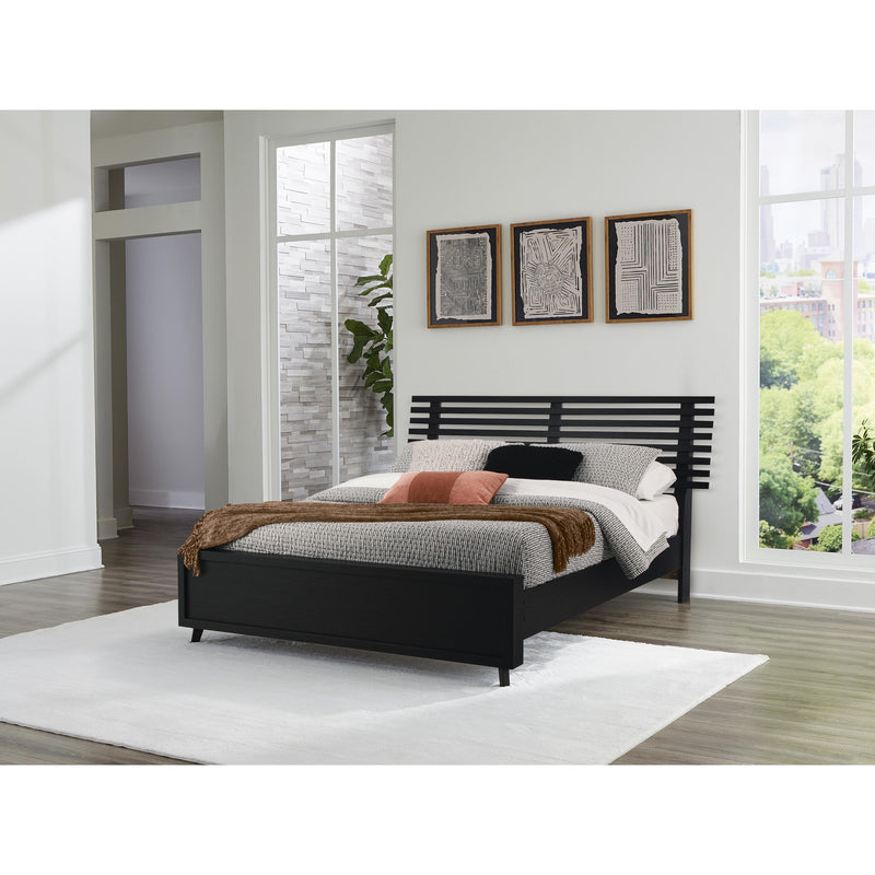 Signature Design by Ashley Danziar Queen Panel Bed B1013-157/B1013-54/B1013-95/B100-13 IMAGE 5