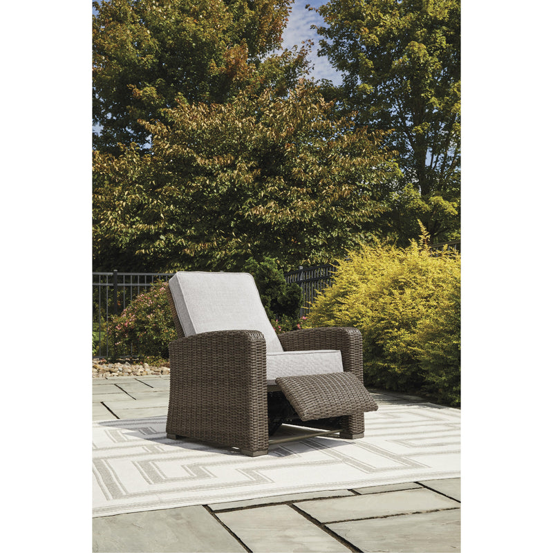 Signature Design by Ashley Outdoor Seating Recliners P791-825 IMAGE 8